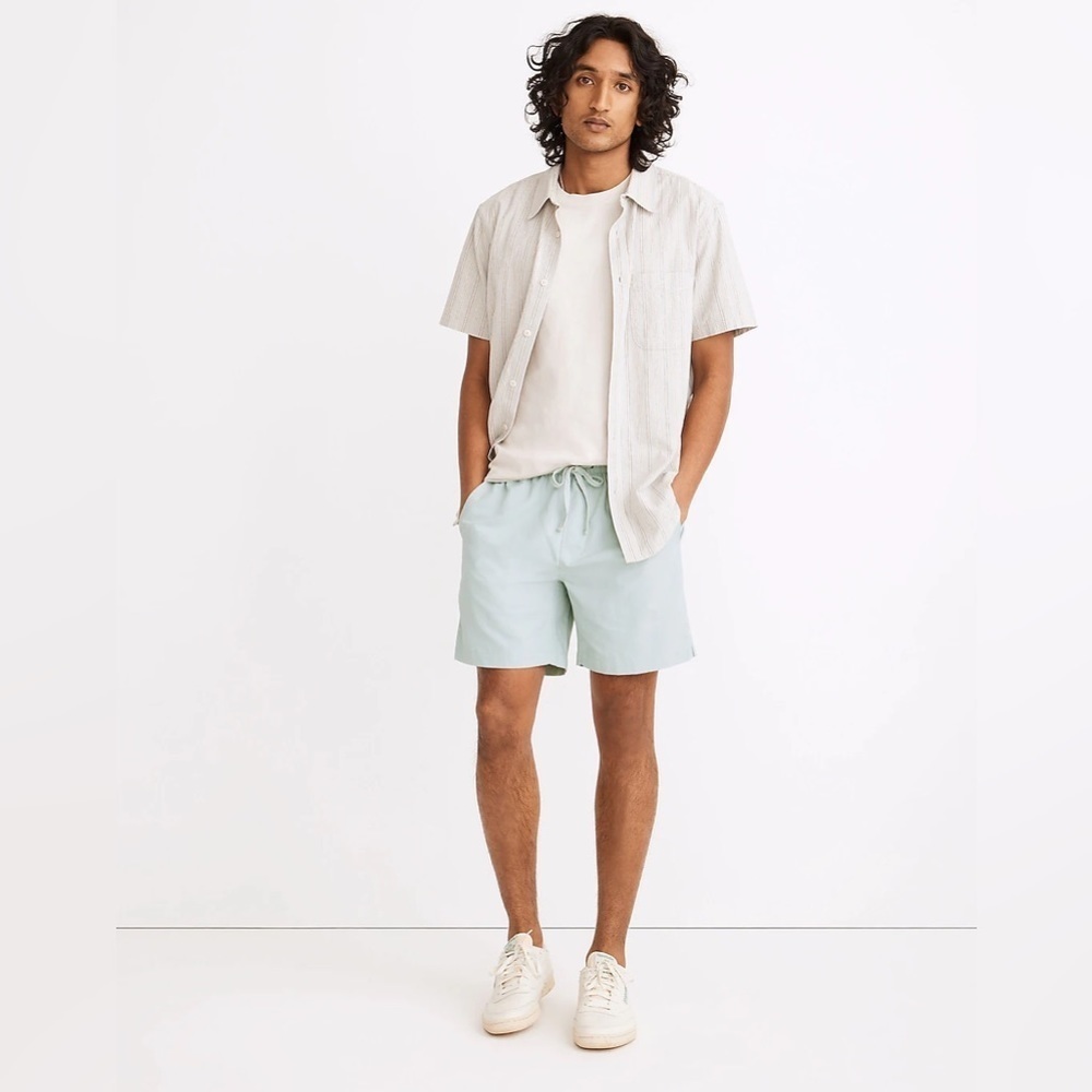 Madewell 6 1/2" (Re)sourced Everywear Shorts in Sage Mist